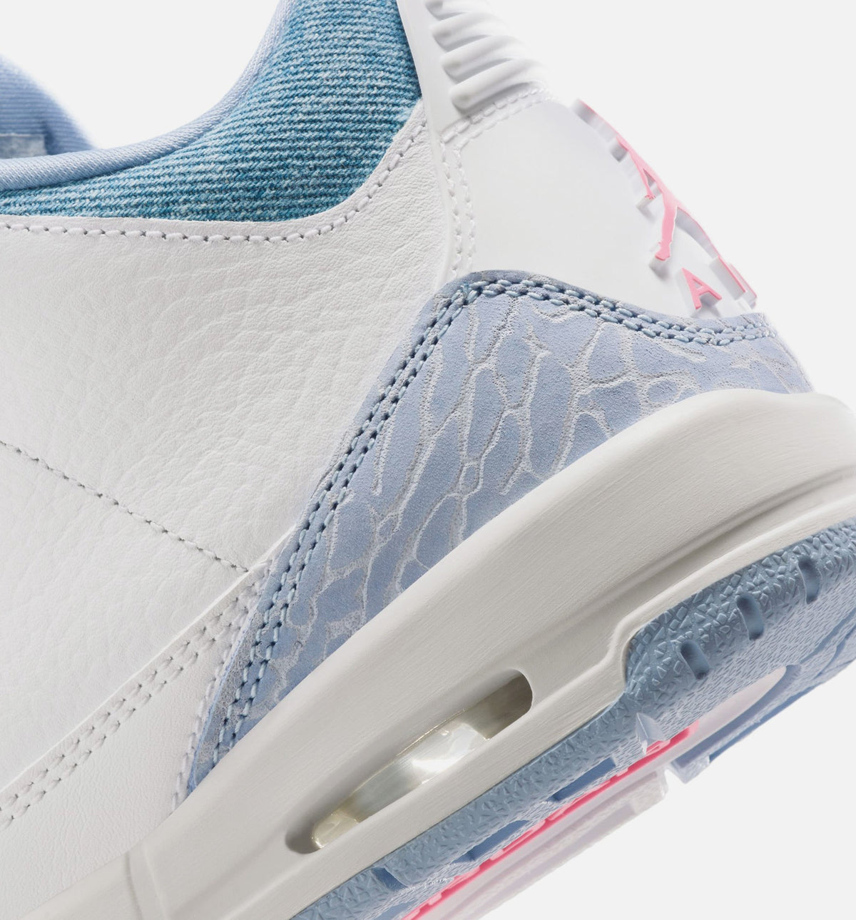 Air Jordan 3 Retro "Cobalt Bliss" Big Kids' Shoe – White/Cobalt Bliss/Football Grey/Pink Glow