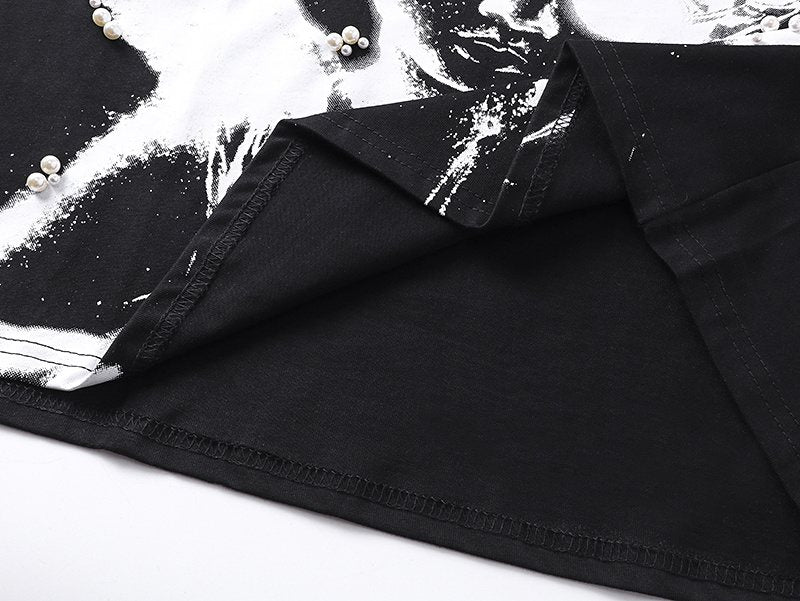 MIXED EMOTION Angel Graphic T-Shirt