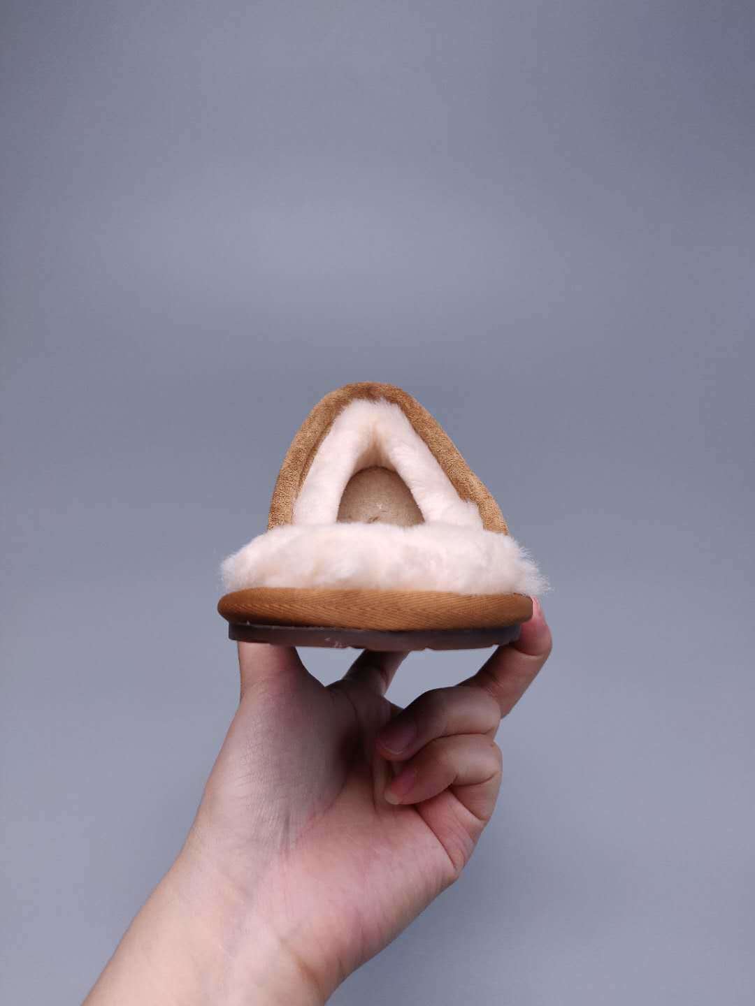 Chestnut G-Logo Indoor Slippers — New Arrival | In Stock