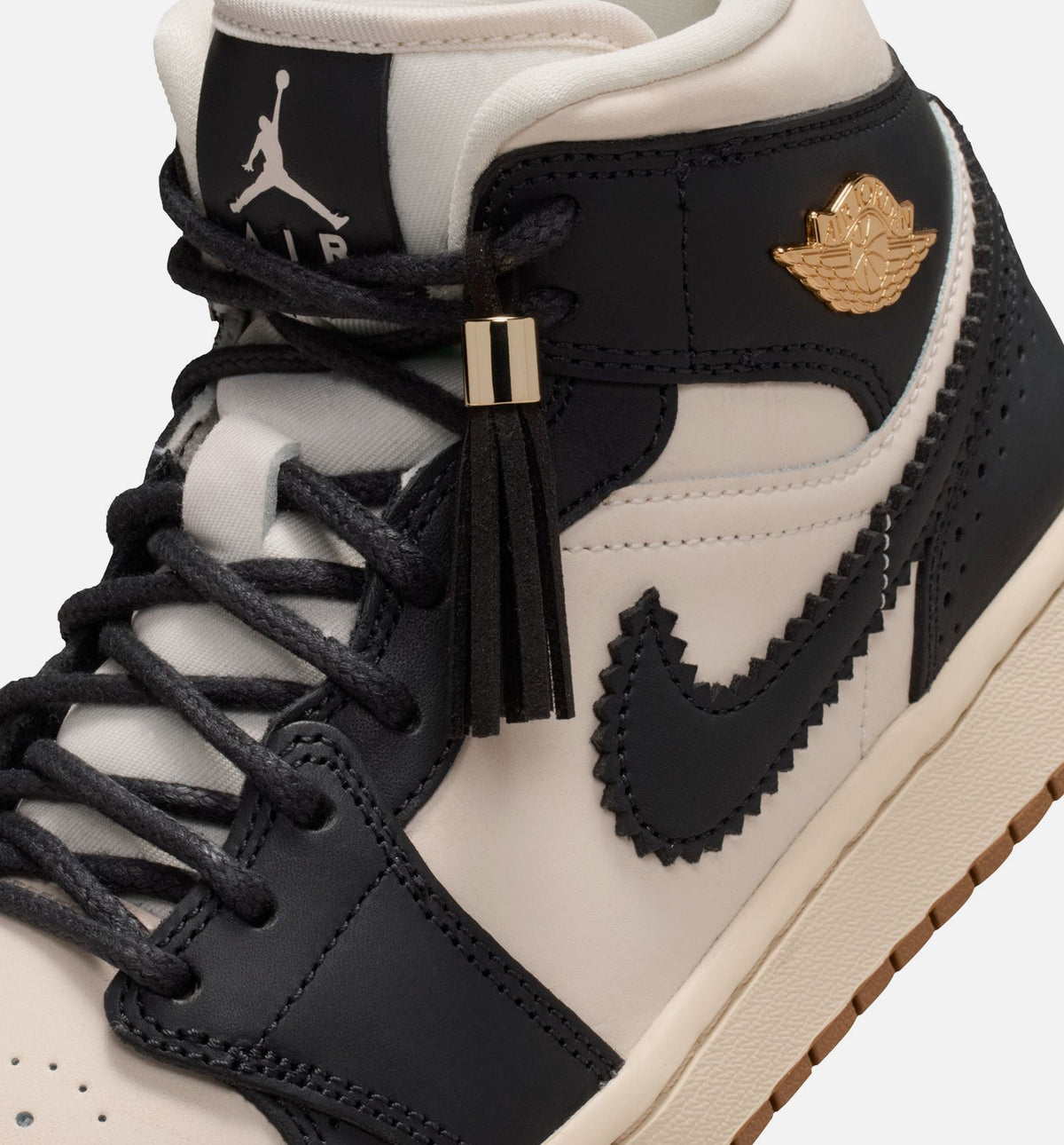 Air Jordan 1 Mid SE Women's Lifestyle Shoes - Off-Noir/Chalk/Pearl White