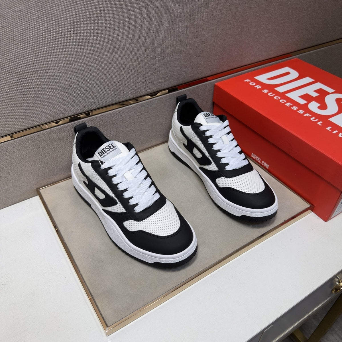 DIESEL Black and White Low-Top Sneakers