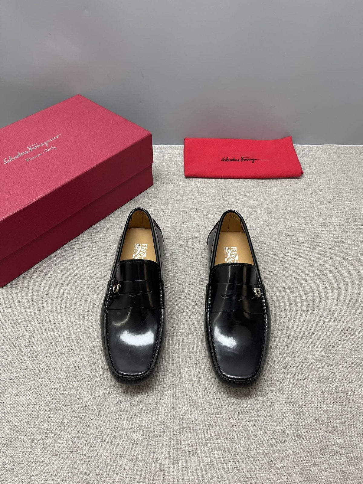 Ferragamo Men's Black Buckle Driving Loafers - Moc-Toe Stitching