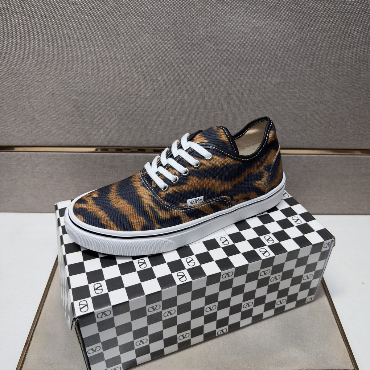 Vans Men's Tiger Stripe Low-Top Sneakers